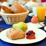 أم شلوس 3* غولدغ
