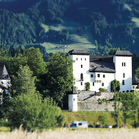 Am Schloss 3*